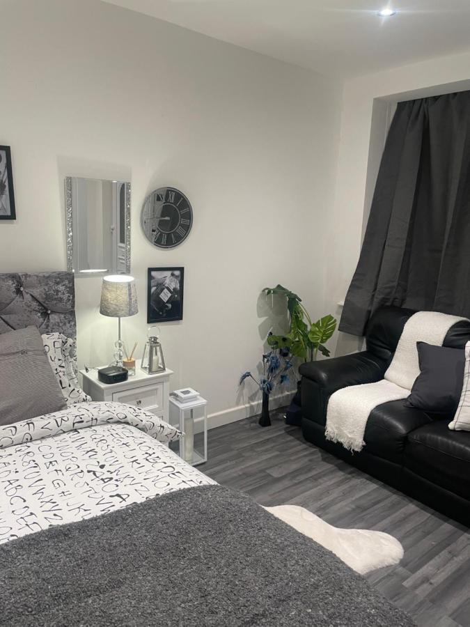3G Homes Dagenham Bagian luar foto