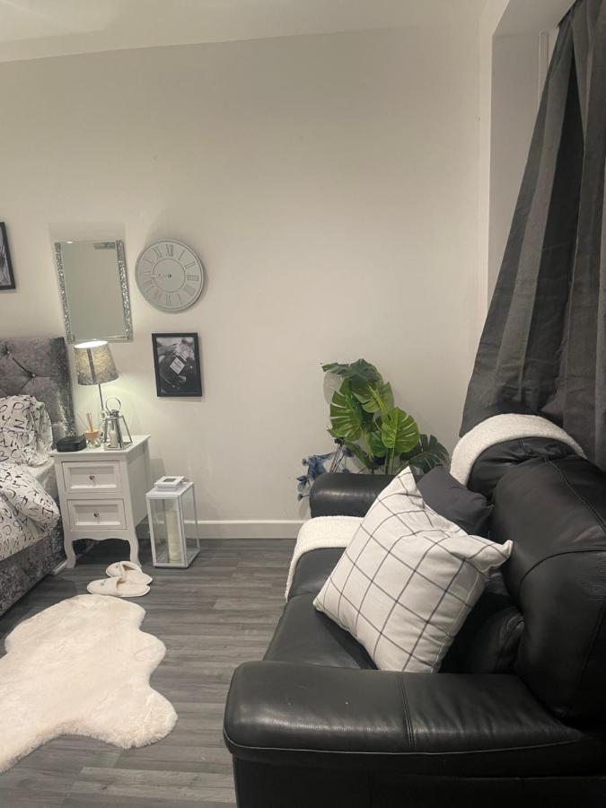 3G Homes Dagenham Bagian luar foto