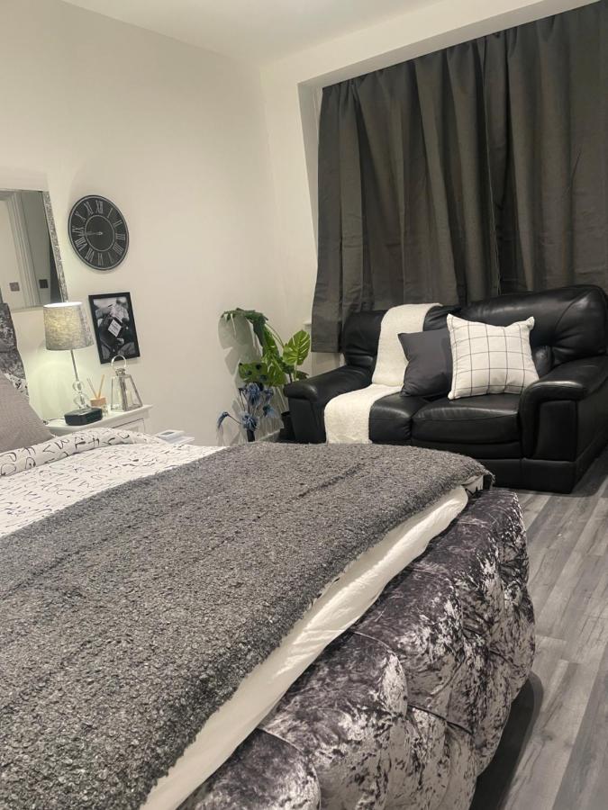3G Homes Dagenham Bagian luar foto